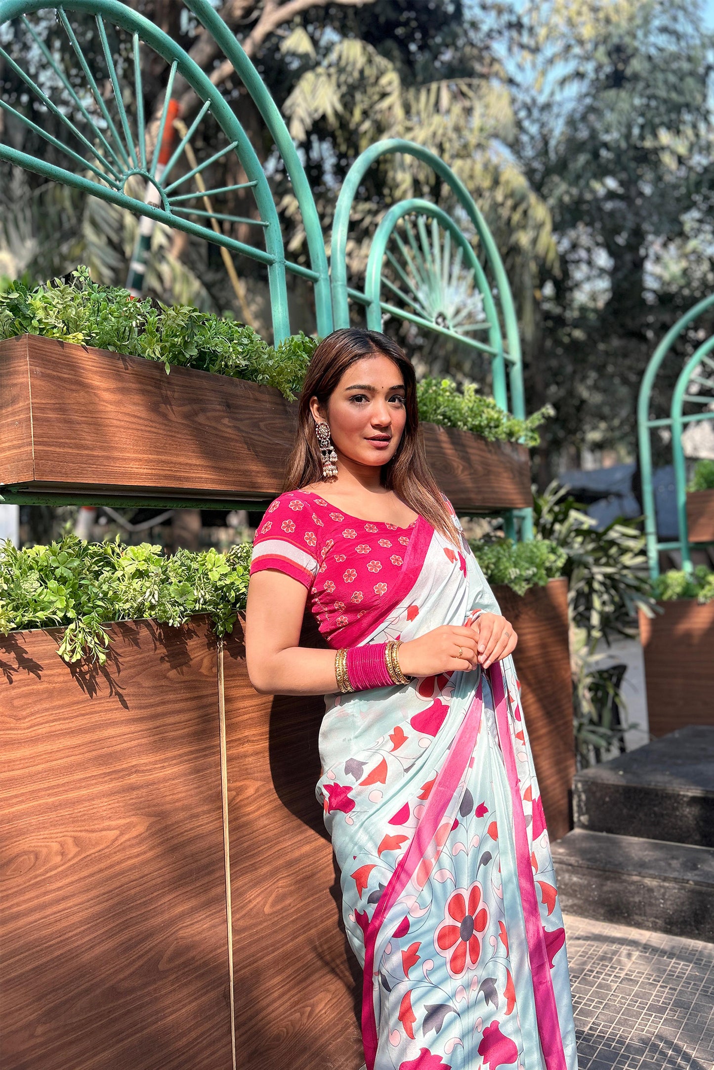 Bouquet Breeze Printed Crepe Saree