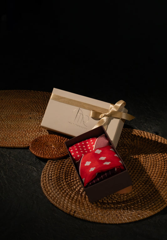 Gentlemen Prefer Blonde, the combo on Silk Pocket Square & Silk Scarf
