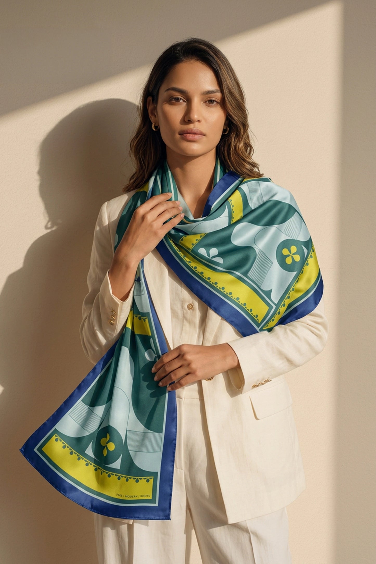 La Muse's Whispers Silk Stole