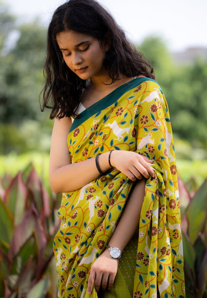 Deer Delight Printed Crepe Saree